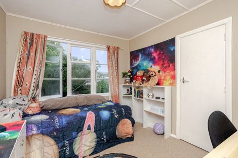 Photo of property in 43 Barraud Street, Dannevirke, 4930