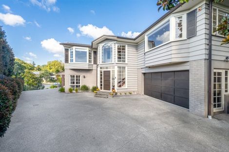 Photo of property in 8 Kerry Dell, Cockle Bay, Auckland, 2014
