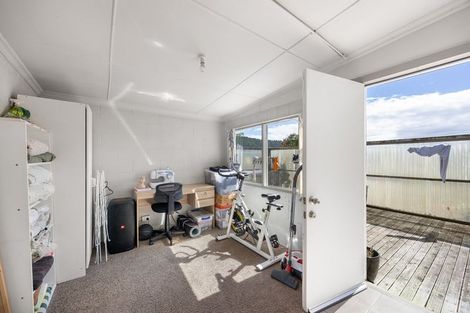 Photo of property in 1 Reid Avenue, Luggate, Cromwell, 9383