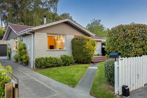 Photo of property in 42 Palatine Terrace, Saint Martins, Christchurch, 8022