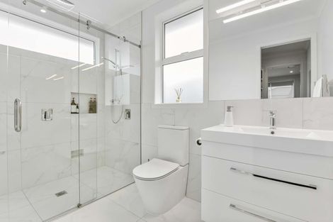 Photo of property in 25 Gee Place, Taradale, Napier, 4112