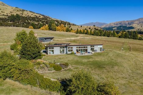 Photo of property in 935 Mount Barker Road, Wanaka, 9382