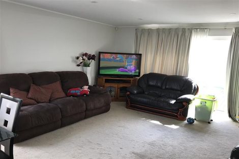 Photo of property in 12 Kotuku Crescent, Takanini, 2112