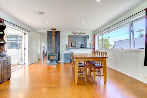 Photo of property in 10 Stewart Place, Melville, Hamilton, 3206