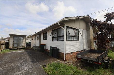 Photo of property in 2 Halswell Street, Mangere East, Auckland, 2024