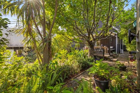 Photo of property in 4 Millen Place, Clarks Beach, 2122