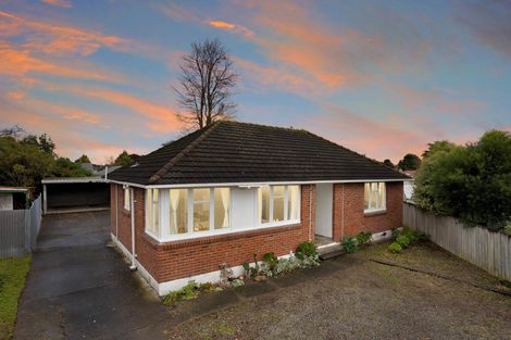 Photo of property in 8 Hendon Place, West End, Palmerston North, 4412