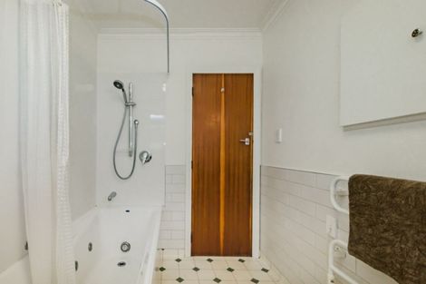 Photo of property in 20 Ngapotiki Street, Paraparaumu Beach, Paraparaumu, 5032