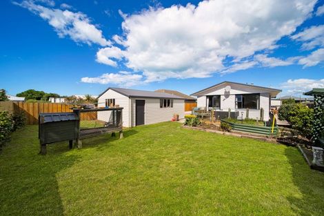 Photo of property in 150 Pacific Road, North New Brighton, Christchurch, 8083