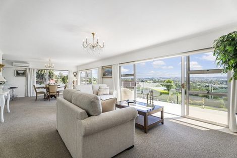 Photo of property in 76 Marellen Drive, Red Beach, 0932