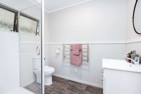 Photo of property in 13 Barclay Place, Te Kamo, Whangarei, 0112