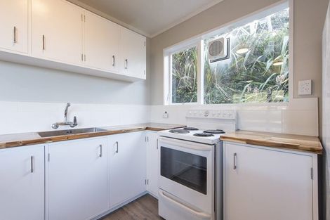 Photo of property in 41 Chartwell Drive, Crofton Downs, Wellington, 6035