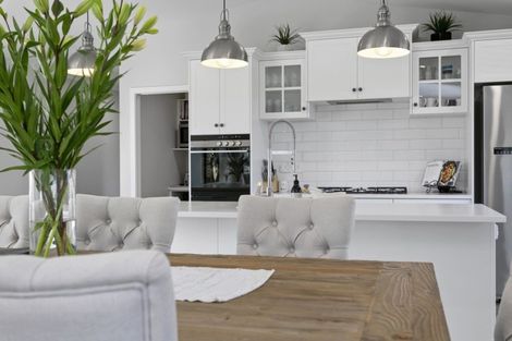 Photo of property in 9 Mike Smith Drive, Cambridge, 3434