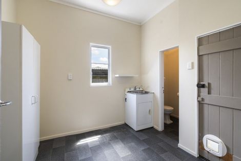 Photo of property in 471a Featherston Street, Palmerston North, 4414