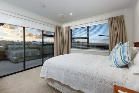Photo of property in 1 Lochay Place, Pyes Pa, Tauranga, 3112