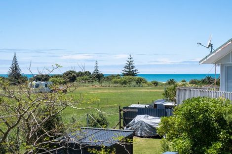 Photo of property in 68 Harper Road, Waimarama, Havelock North, 4294