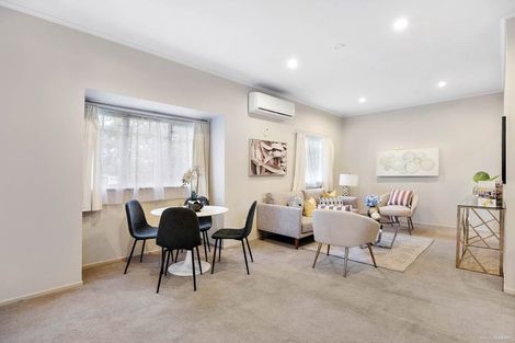 Photo of property in 5 Seabrook Avenue, New Lynn, Auckland, 0600