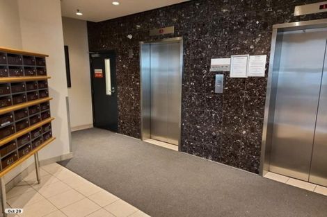 Photo of property in Terrace Heights Apartments, 2/163p The Terrace, Wellington Central, Wellington, 6011