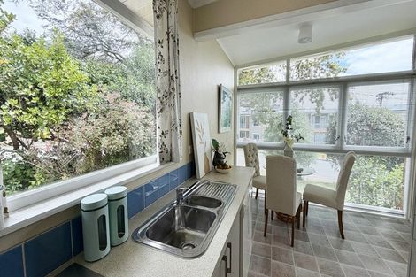 Photo of property in 5/13 Napoleon Avenue, Milford, Auckland, 0620
