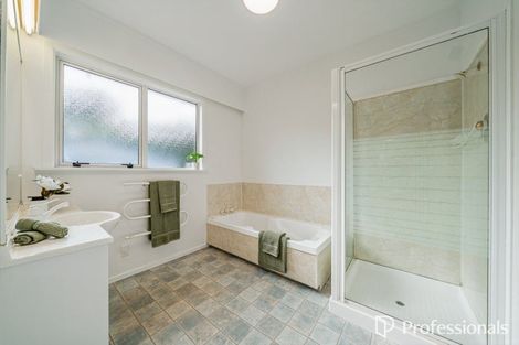 Photo of property in 19 Holly Grove, Maungaraki, Lower Hutt, 5010