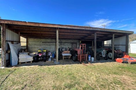 Photo of property in 100 Roxburgh Road East, Roxburgh East, Roxburgh, 9571