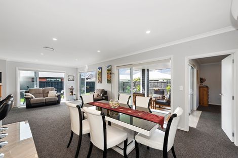 Photo of property in 19 Kowhai Drive, Cambridge, 3434