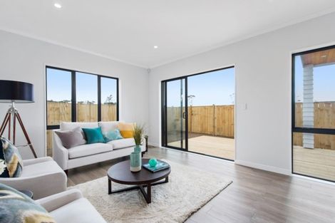 Photo of property in 10 Riroriro Road, Hobsonville, Auckland, 0616