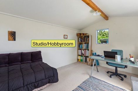 Photo of property in 6 Kaikomako Road, Waikanae, 5036