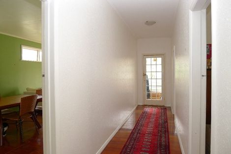 Photo of property in 24 Waikato Street, Island Bay, Wellington, 6023