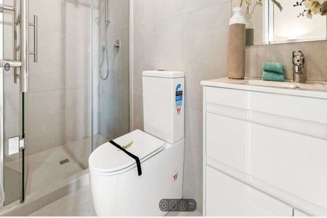 Photo of property in 8/3226 Great North Road, New Lynn, Auckland, 0600