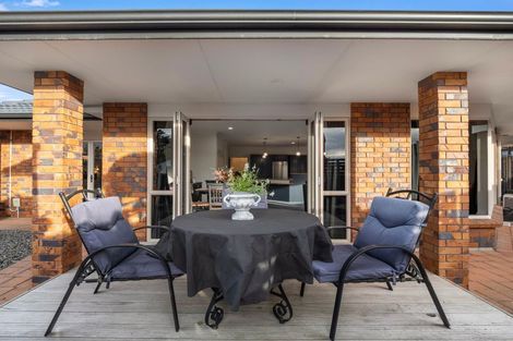 Photo of property in 152 Gravatt Road, Papamoa Beach, Papamoa, 3118