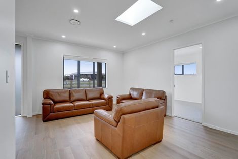 Photo of property in 21 Airport Drive, New Plymouth Airport, New Plymouth, 4373