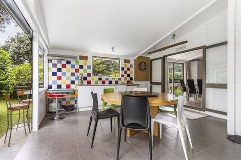 Photo of property in 218 Patuwai Drive, Whangamata, 3620