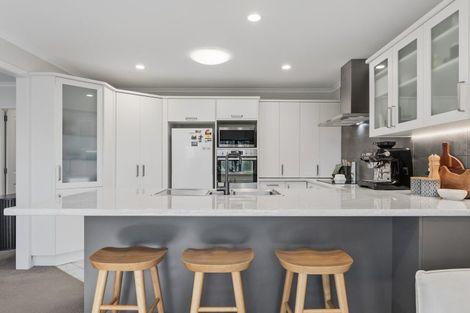 Photo of property in 5 Mahonia Place, Pyes Pa, Tauranga, 3112