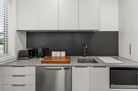 Photo of property in 143 Arataki Road, Havelock North, 4130