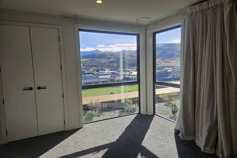 Photo of property in 141 Spur Ridge Rise, Jacks Point, 9371