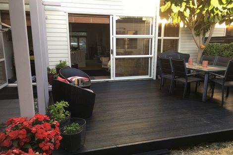 Photo of property in 12 Reins Road, Takanini, 2112