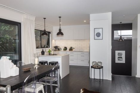 Photo of property in 17a Gordon Road, Mount Maunganui, 3116