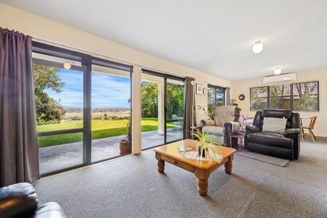 Photo of property in 26 Highcrest Heights, Westmorland, Christchurch, 8025
