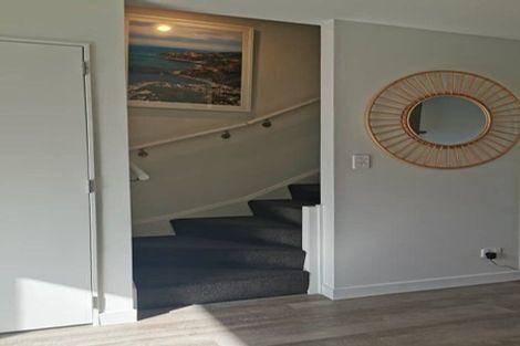 Photo of property in 129 Sunnyside Road, Sunnyvale, Auckland, 0612