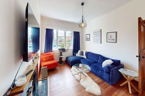 Photo of property in 534 Featherston Street, Roslyn, Palmerston North, 4414