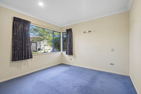 Photo of property in 8 Oldfield Court, Huntington, Hamilton, 3210
