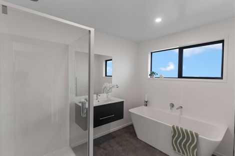 Photo of property in 24 Herridge Street, Woodend, 7691