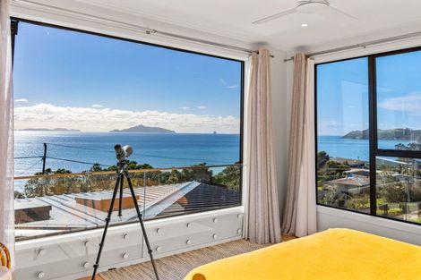 Photo of property in 10 Solar Way, Langs Beach, 0582