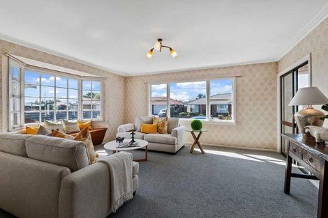 Photo of property in 6 Apollo Place, Papanui, Christchurch, 8052
