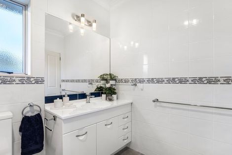 Photo of property in 152 Gravatt Road, Papamoa Beach, Papamoa, 3118