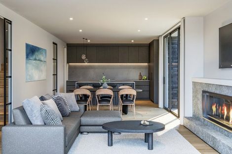 Photo of property in 114 Aikmans Road, Merivale, Christchurch, 8014