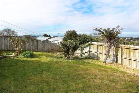 Photo of property in 73a Target Road, Totara Vale, Auckland, 0629