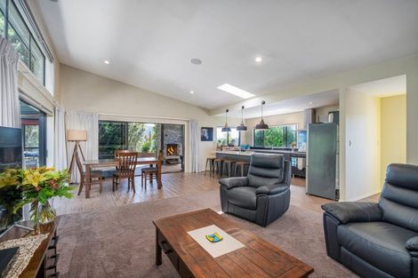 Photo of property in 4 Tarapatiki Drive, Whitianga, 3510