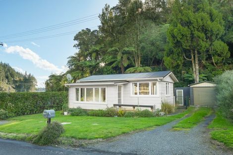 Photo of property in 37 Tombleson Road, Lake Rotoma, Rotorua, 3074